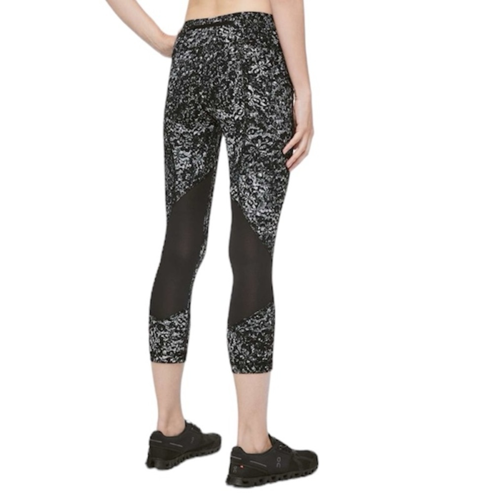 Lululemon Pace Rival Crop 22" in Achromatize Ice Grey Black Size 2